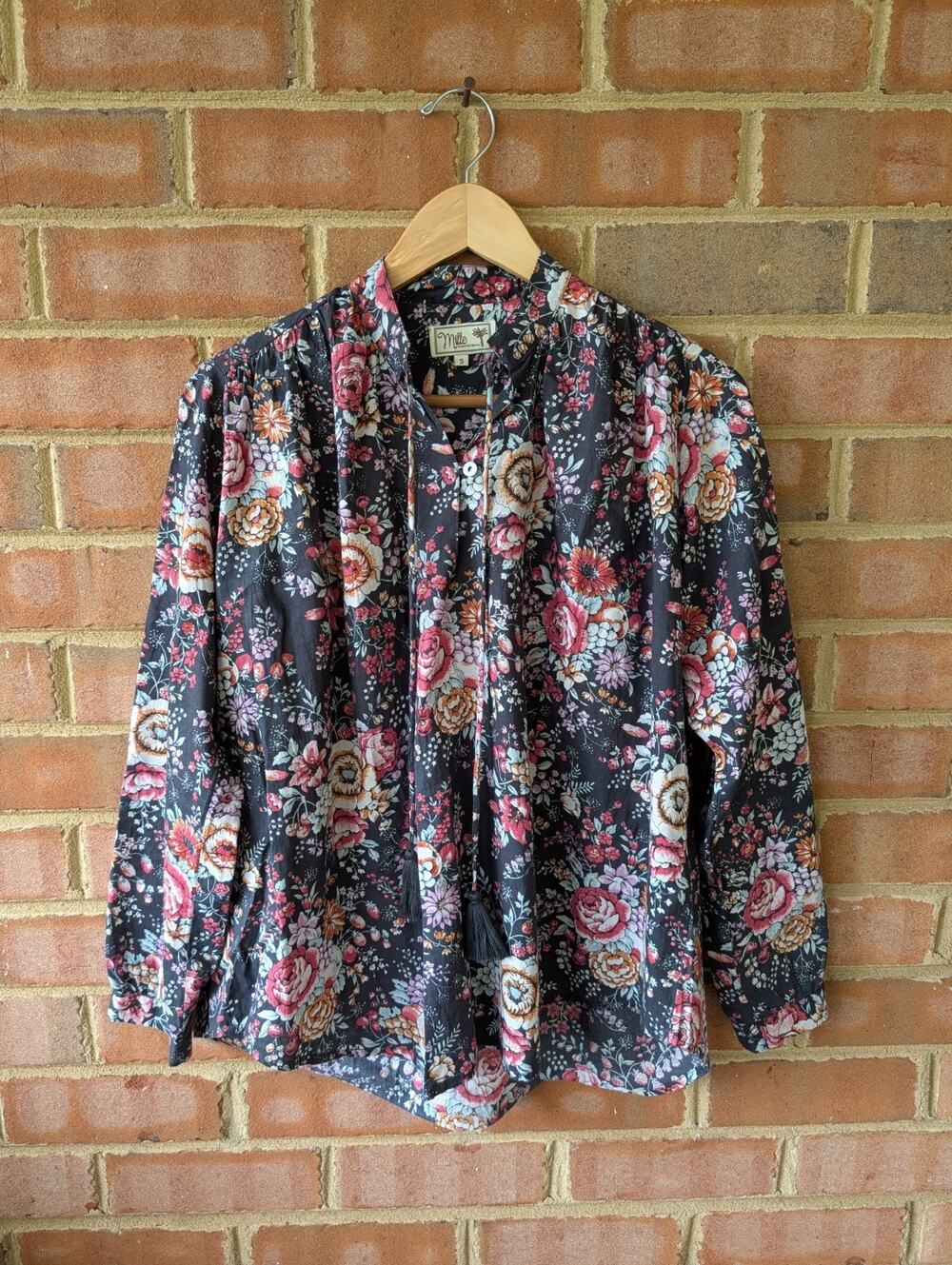Mille Resort & Travel Joni Floral Tie Neck Top in Bloomsbury Size Small Cotton